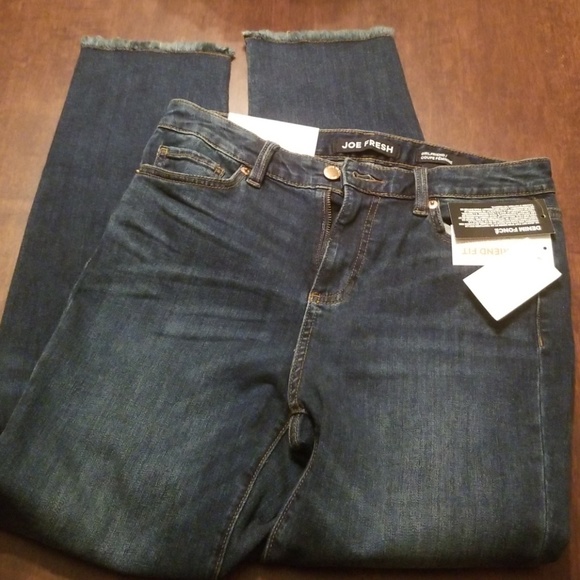 Joe Fresh girlfriend ankle jeans - Picture 4 of 4